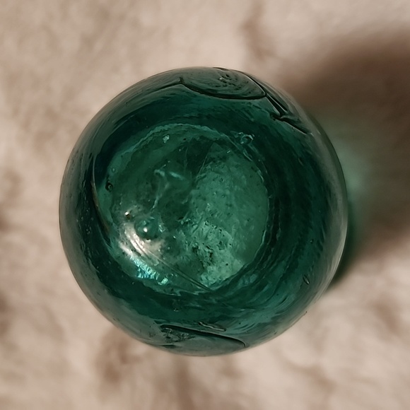 VINTAGE SWIRLED BROOKFIELD HOOPSKIRT GLASS INSULATOR GREEN AQUA. - Picture 4 of 6